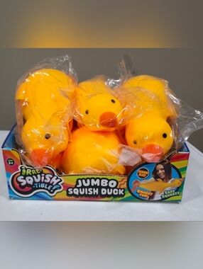 Jumbo Irresquishtible Squishy Duck -